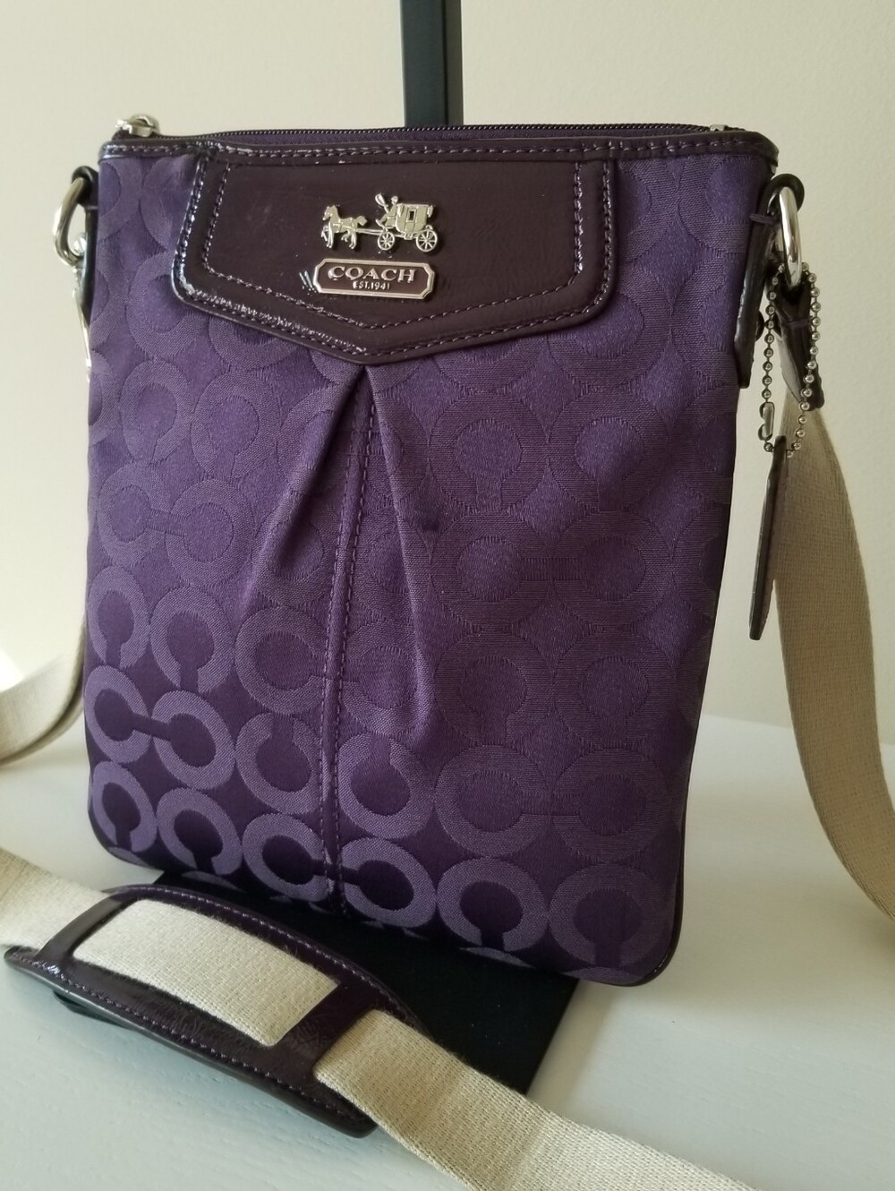 Coach Crossbody Bag - Picture 2 of 15